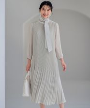 【オンワード】 23区 L（大きいサイズ）>ワンピース 【VERYコラボ】シャイニーアムンゼン プリーツ ワンピース ベージュ 46 レディース