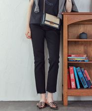 【オンワード】 23区>パンツ 【SLOW/洗える】SLOW DENIM タイトストレート デニム ブラック 40 レディース