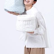 やわらか素材がうれしい 小花柄のキルティング収納ボックス小【送料: 540円+税】