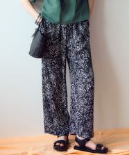 【オンワード】 23区>パンツ 【洗える】アンティークフラワープリント ワイド パンツ ブラックベース 38 レディース