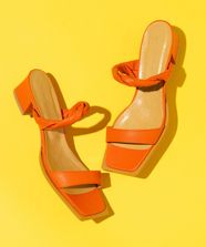 【オンワード】 23区>シューズ 【WEB限定】ツイスト ベルト サンダル オレンジ 23H レディース