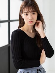 【fifth/フィフス】フィットニットVネックトップス