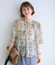 【オンワード】 自由区>トップス 【セットアップ対応・洗える】ボタニカルフラワープリント ブラウス エクリュ 40 レディース