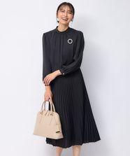 【オンワード】 23区>ワンピース 【洗える】クリスタルアムンゼン ワンピース ブラック 40 レディース